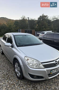 Седан Opel Astra 2008 в Яремче
