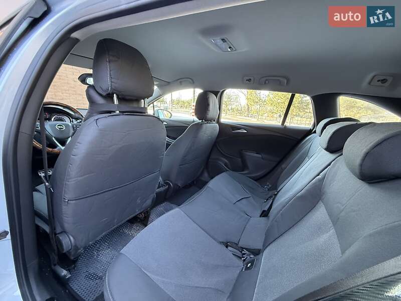 Универсал Opel Astra 2019 в Одессе