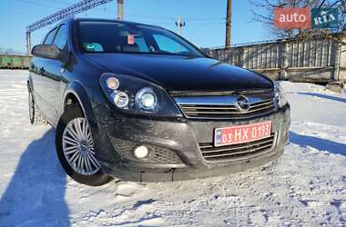 Универсал Opel Astra 2009 в Березане