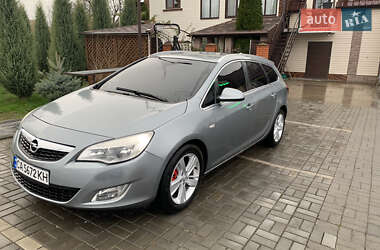 Універсал Opel Astra 2011 в Звенигородці