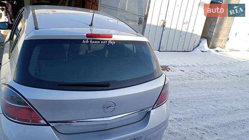 Хэтчбек Opel Astra 2009 в Черкассах