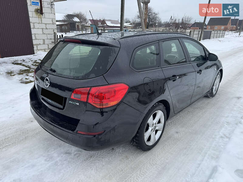 Универсал Opel Astra 2011 в Ковеле
