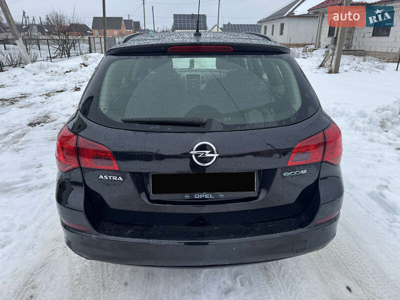 Универсал Opel Astra 2011 в Ковеле