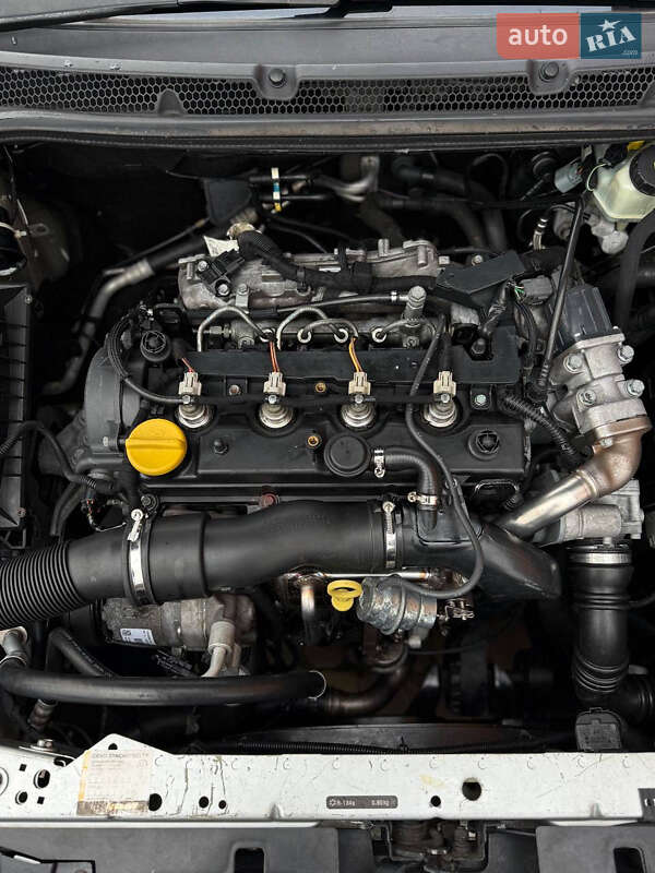 Универсал Opel Astra 2012 в Олевске