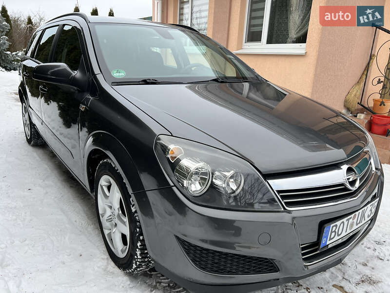 Универсал Opel Astra 2009 в Виннице