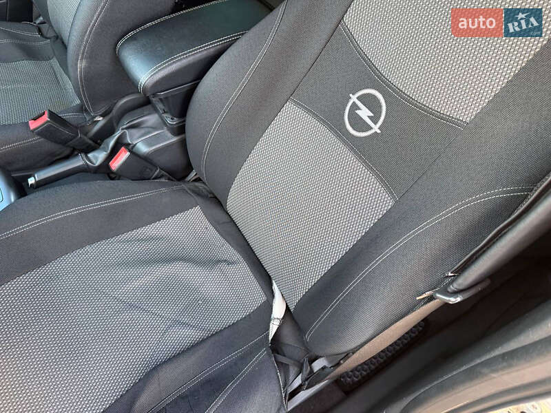 Универсал Opel Astra 2010 в Стрые фото 30 Универсал Opel Astra 2010 в Стрые