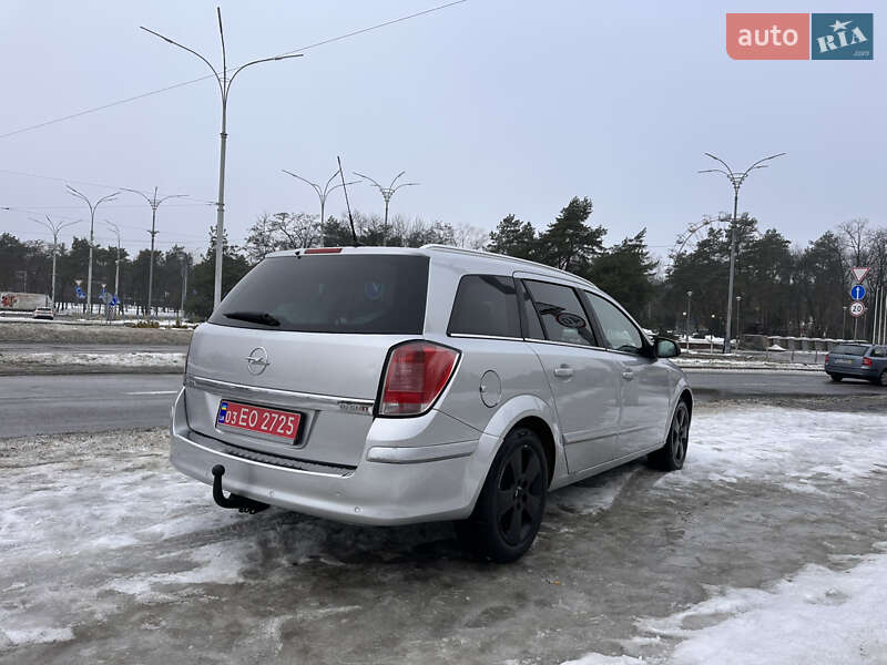 Универсал Opel Astra 2009 в Киеве