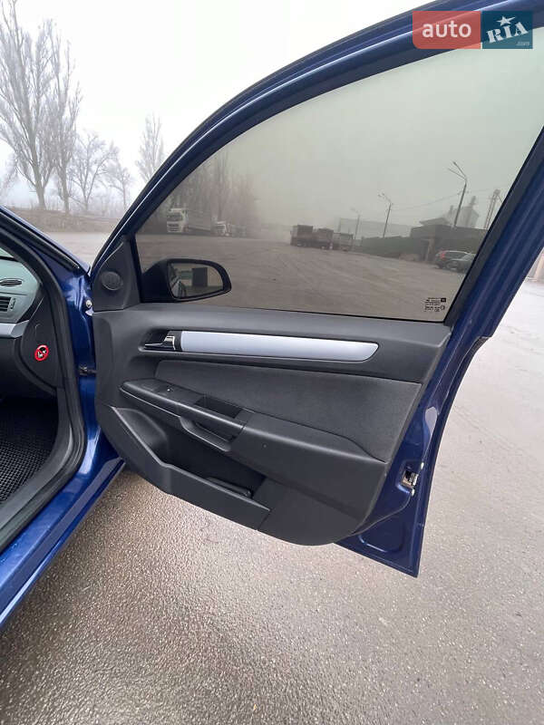 Универсал Opel Astra 2006 в Черновцах фото 35 Универсал Opel Astra 2006 в Черновцах