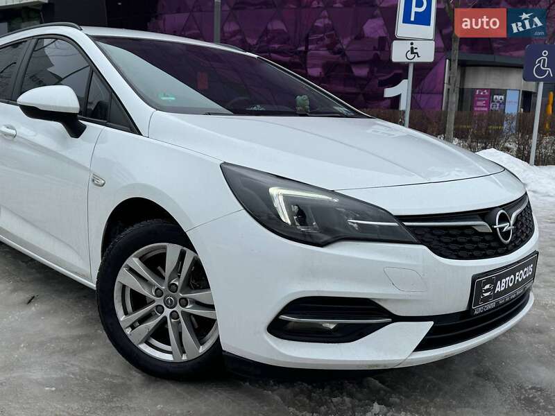 Универсал Opel Astra 2020 в Киеве