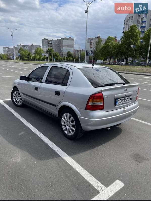 Хэтчбек Opel Astra 2002 в Чернигове