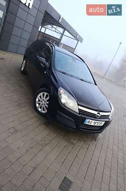 Универсал Opel Astra 2006 в Виноградове