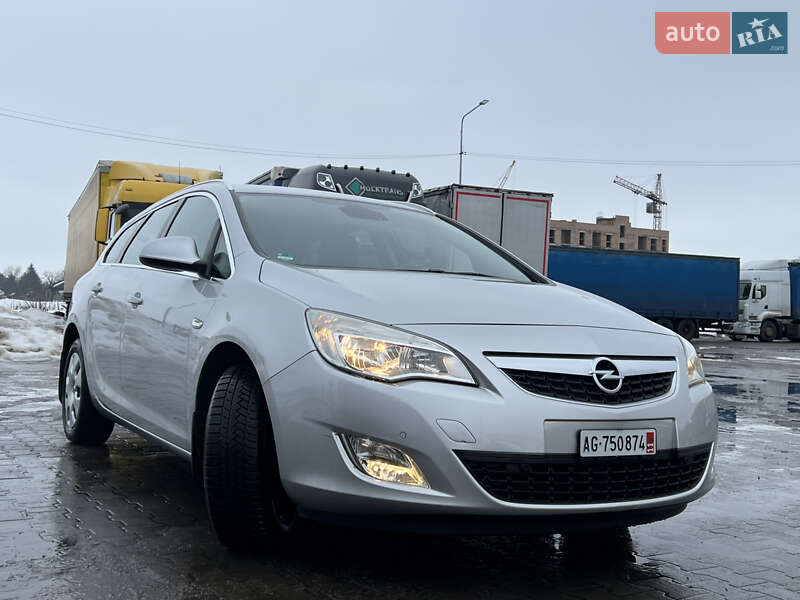 Универсал Opel Astra 2011 в Луцке фото 18 Универсал Opel Astra 2011 в Луцке