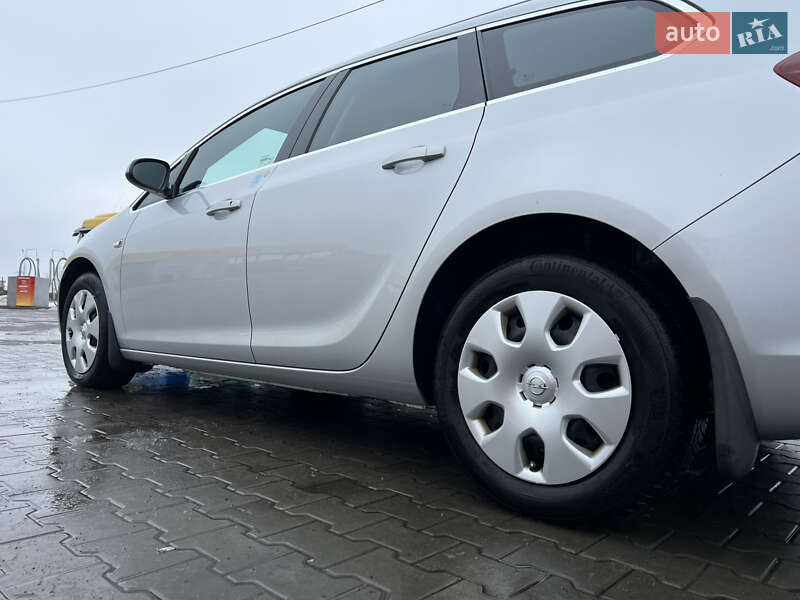 Универсал Opel Astra 2011 в Луцке фото 37 Универсал Opel Astra 2011 в Луцке