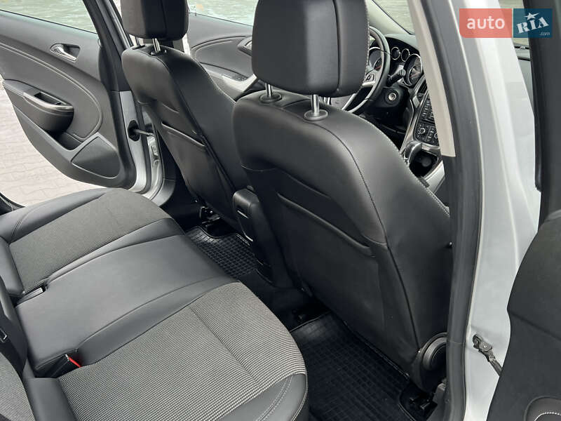 Универсал Opel Astra 2011 в Луцке фото 95 Универсал Opel Astra 2011 в Луцке