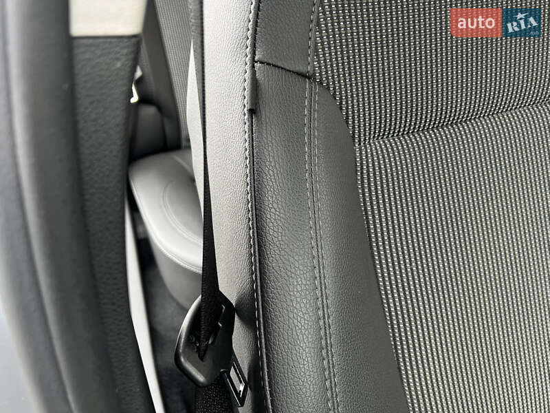 Универсал Opel Astra 2011 в Луцке фото 102 Универсал Opel Astra 2011 в Луцке