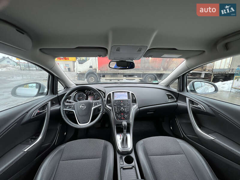 Универсал Opel Astra 2011 в Луцке фото 147 Универсал Opel Astra 2011 в Луцке