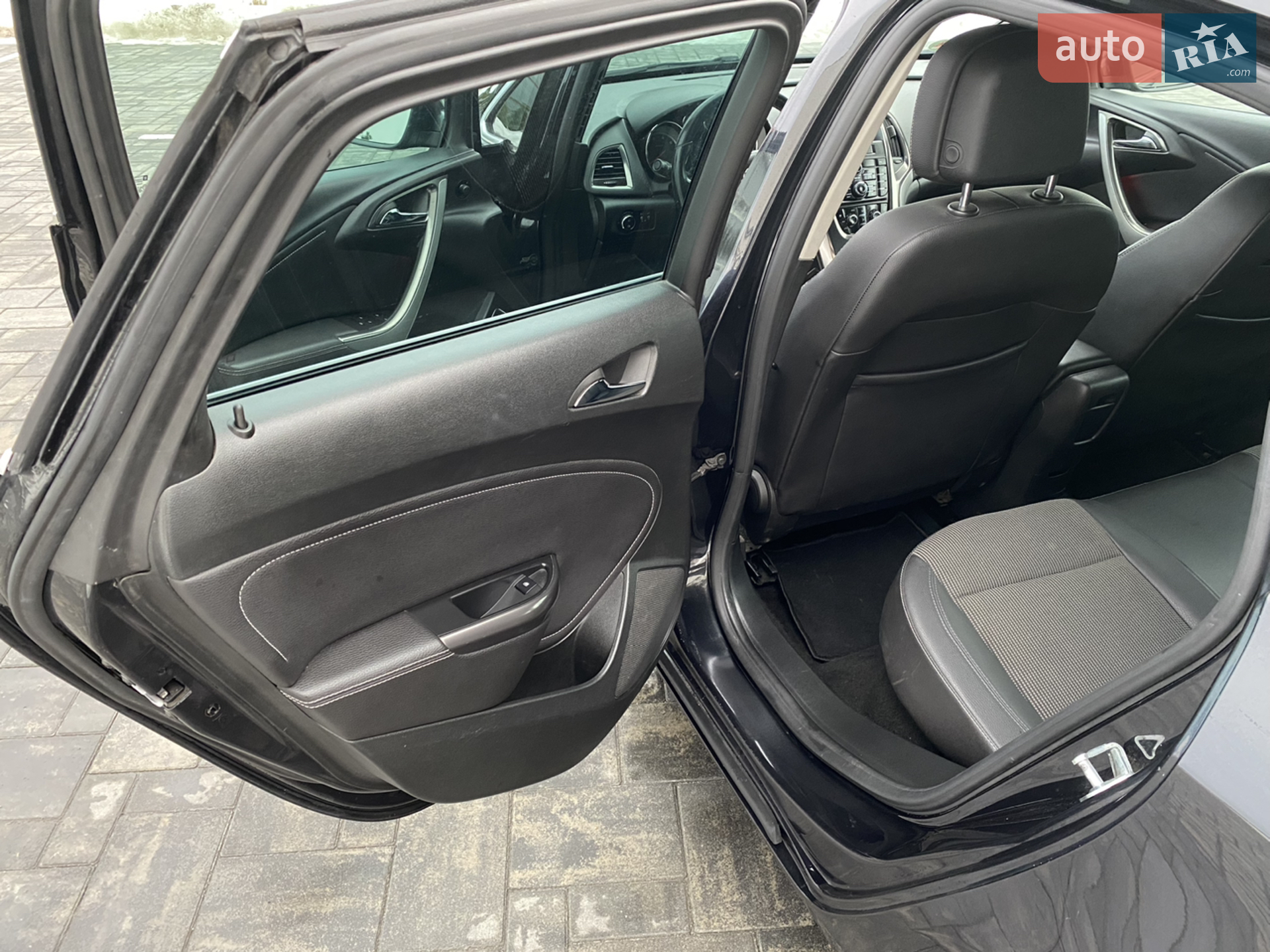 2011 Opel Astra - мініатюра 25