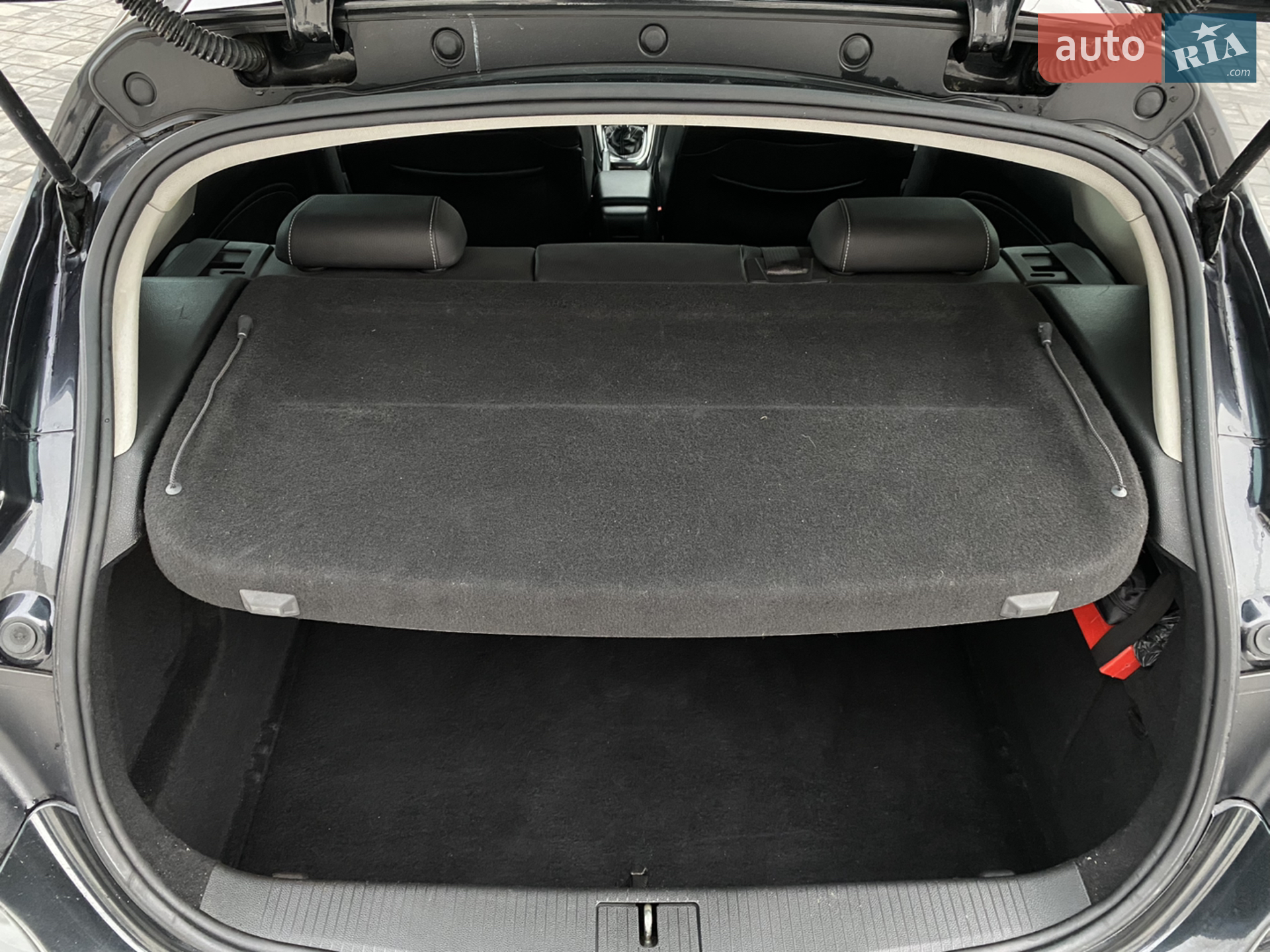 2011 Opel Astra - мініатюра 28