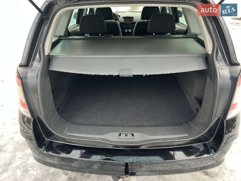 Универсал Opel Astra 2010 в Ватутино фото 14 Универсал Opel Astra 2010 в Ватутино