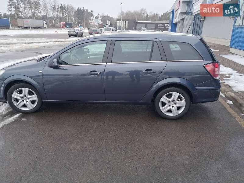 Универсал Opel Astra 2009 в Ковеле