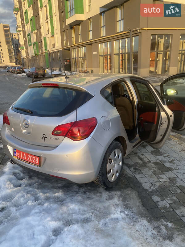 Хетчбек Opel Astra 2011 в Львові фото 16 Хетчбек Opel Astra 2011 в Львові