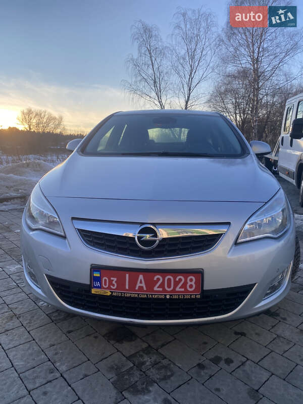 Хетчбек Opel Astra 2011 в Львові фото 29 Хетчбек Opel Astra 2011 в Львові