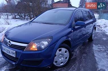 Хэтчбек Opel Astra 2006 в Радомышле