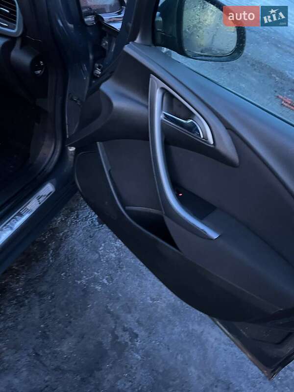 Универсал Opel Astra 2014 в Бродах