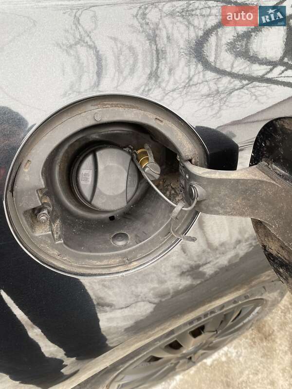 Универсал Opel Astra 2013 в Житомире