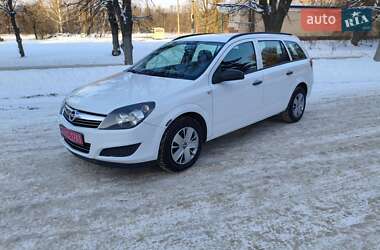 Універсал Opel Astra 2009 в Чернігові