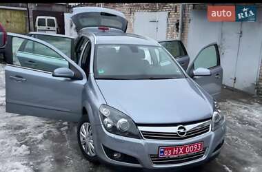 Универсал Opel Astra 2008 в Черкассах