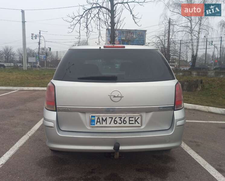 Универсал Opel Astra 2006 в Житомире