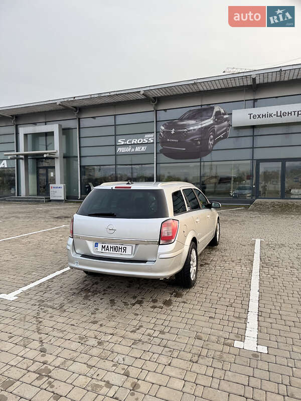 Универсал Opel Astra 2008 в Балаклее