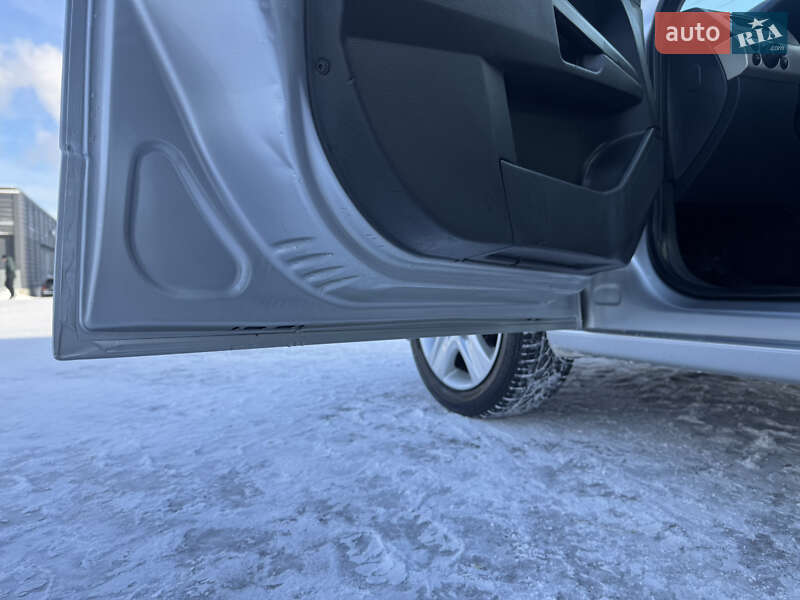 Универсал Opel Astra 2008 в Киеве фото 15 Универсал Opel Astra 2008 в Киеве