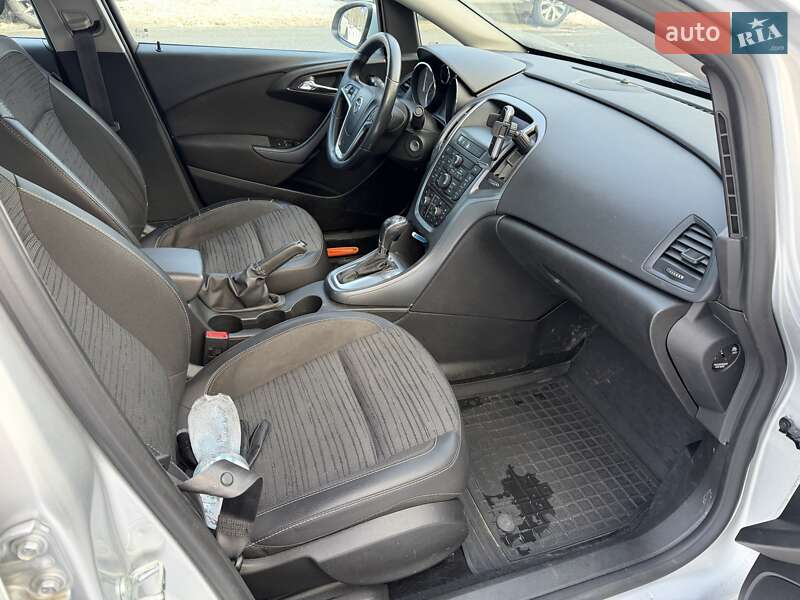 Седан Opel Astra 2016 в Києві фото 6 Седан Opel Astra 2016 в Києві