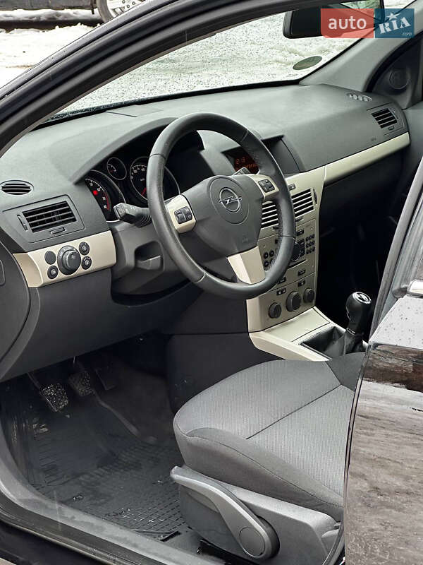 Универсал Opel Astra 2008 в Луцке фото 24 Универсал Opel Astra 2008 в Луцке