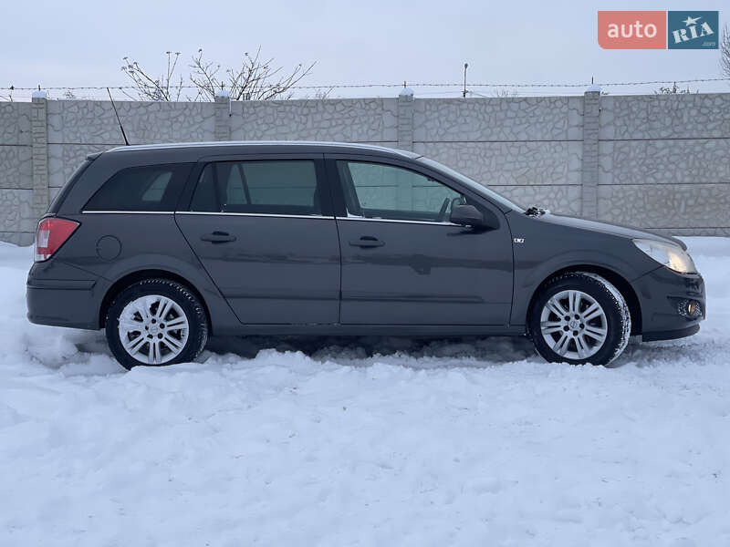 Универсал Opel Astra 2009 в Луцке фото 8 Универсал Opel Astra 2009 в Луцке