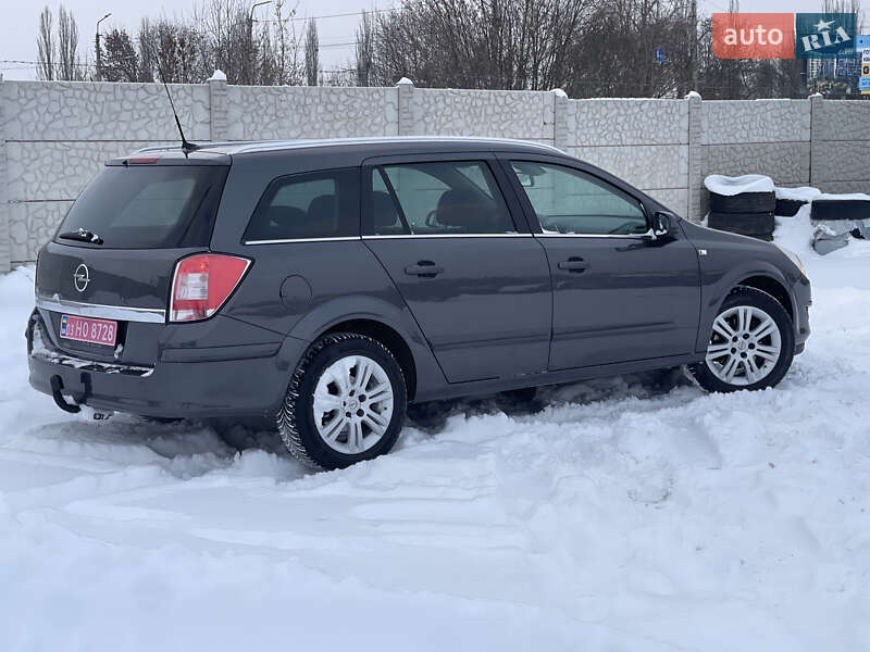 Универсал Opel Astra 2009 в Луцке фото 7 Универсал Opel Astra 2009 в Луцке
