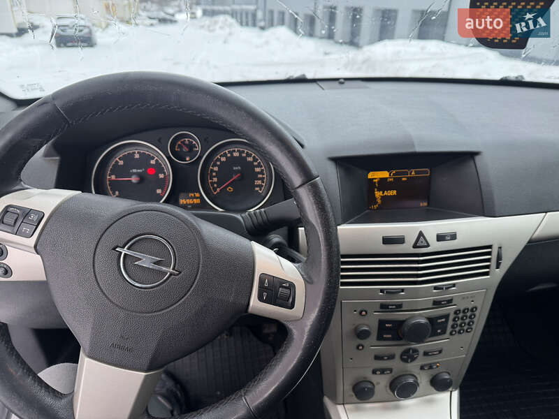 Универсал Opel Astra 2008 в Тернополе