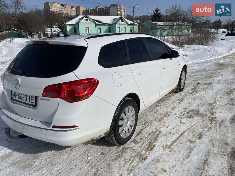 Универсал Opel Astra 2016 в Житомире