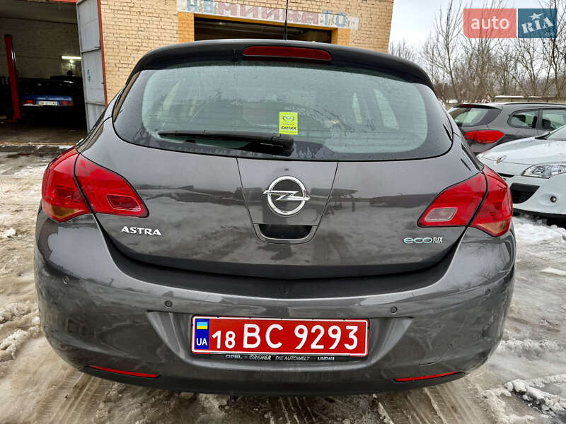 Хэтчбек Opel Astra 2010 в Ровно фото 8 Хэтчбек Opel Astra 2010 в Ровно