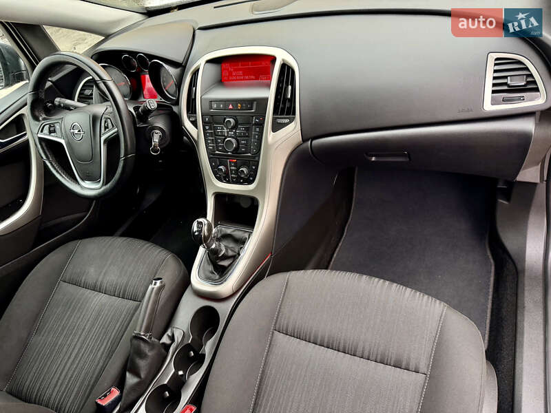 Хэтчбек Opel Astra 2010 в Ровно фото 24 Хэтчбек Opel Astra 2010 в Ровно