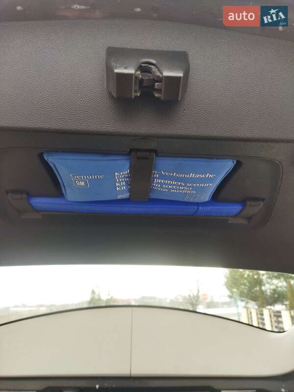 Универсал Opel Astra 2011 в Ивано-Франковске