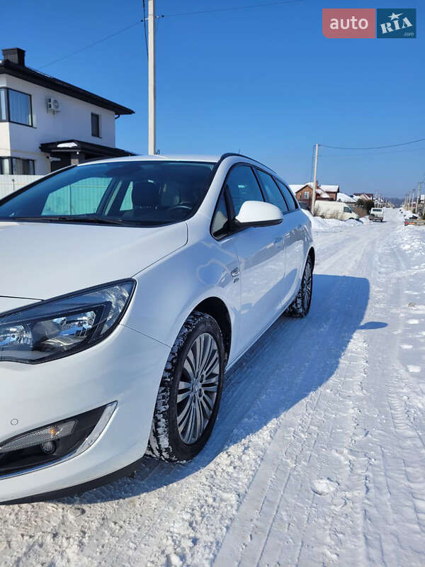 Универсал Opel Astra 2013 в Луцке фото 9 Универсал Opel Astra 2013 в Луцке