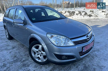 Універсал Opel Astra 2008 в Полтаві