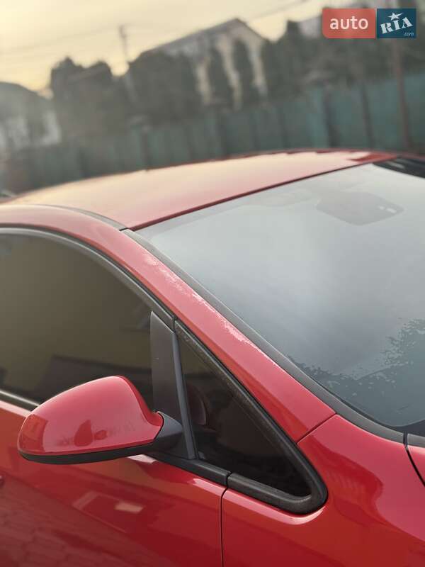 Хетчбек Opel Astra 2010 в Ужгороді