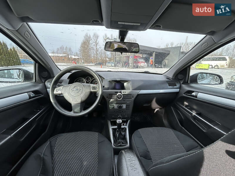 Хэтчбек Opel Astra 2004 в Надворной фото 12 Хэтчбек Opel Astra 2004 в Надворной