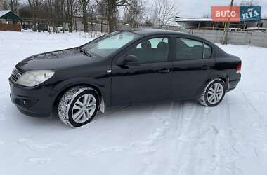 Седан Opel Astra 2012 в Жмеринке