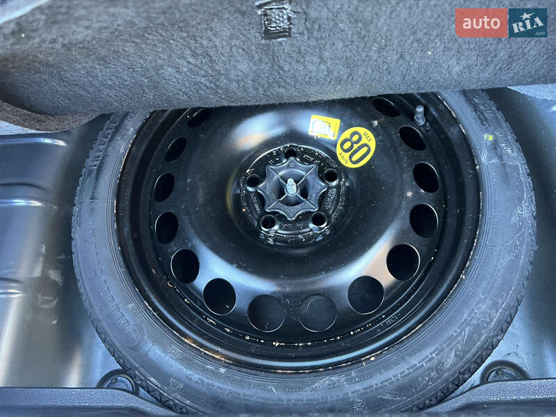 Хэтчбек Opel Astra 2010 в Ровно