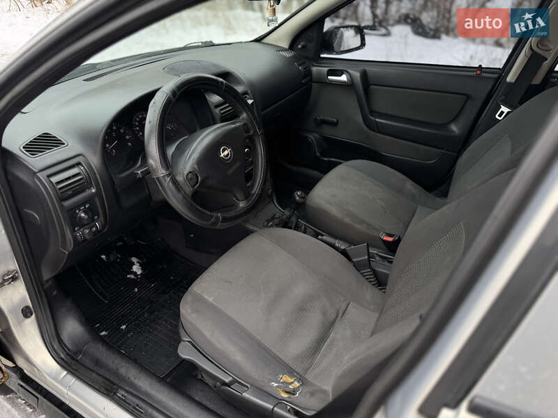 Седан Opel Astra 2006 в Києві